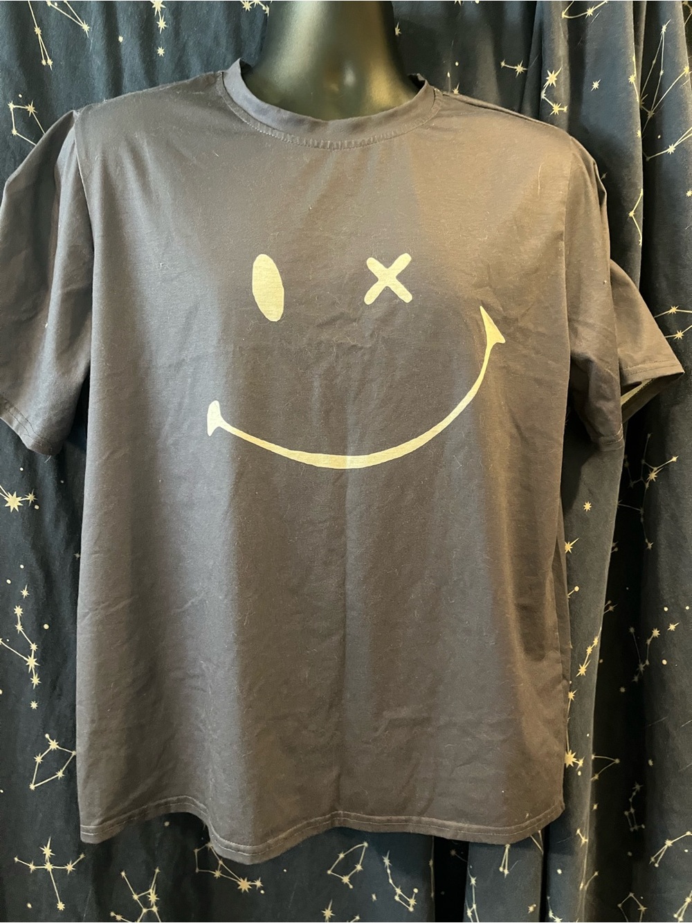 Dark Grey Short-Sleeve Tee with Smiley Face Graphic